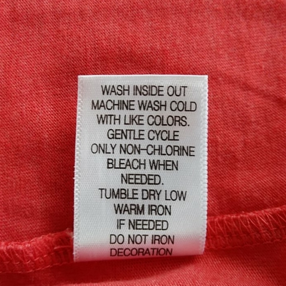 Coral Graphic V Neck Tee Shirt Size Large - Picture 8 of 10